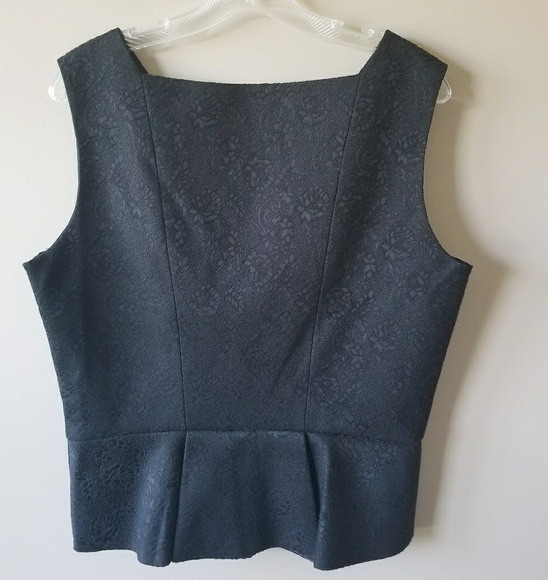NEW! TAHARI Black Brocade Pattern Sleeveless Peplum Top Large. - Picture 2 of 7